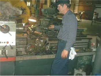 977 Lathe.JPG