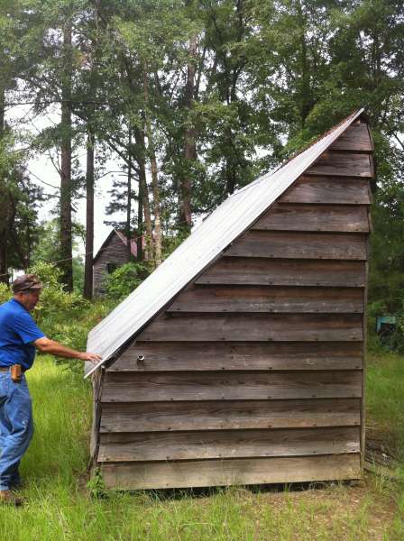 Solar kiln
exterior
Keywords: solar kiln