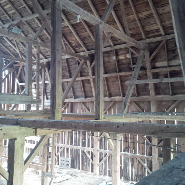 Fixing up an old barn in Timber Framing/Log construction