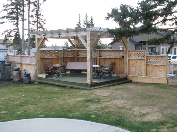 IMG 3591
another shot of the gazebo. it turned out pretty good and we use it a lot.
